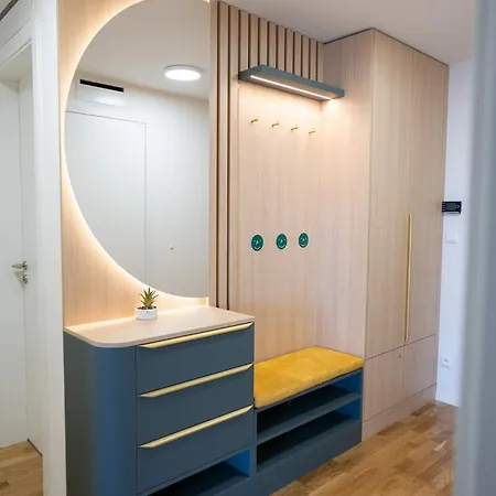 Business & Family Space In Downtown 브라티슬라바