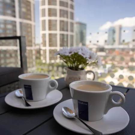 Business & Family Space In Downtown 브라티슬라바